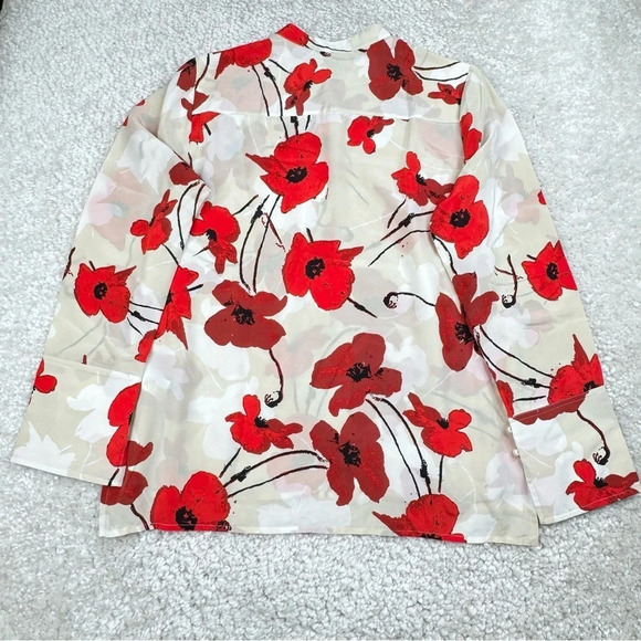 J. Crew 💯% Silk Blouse in ivory poppy floral print. Size Small. Lightweight - Picture 8 of 13